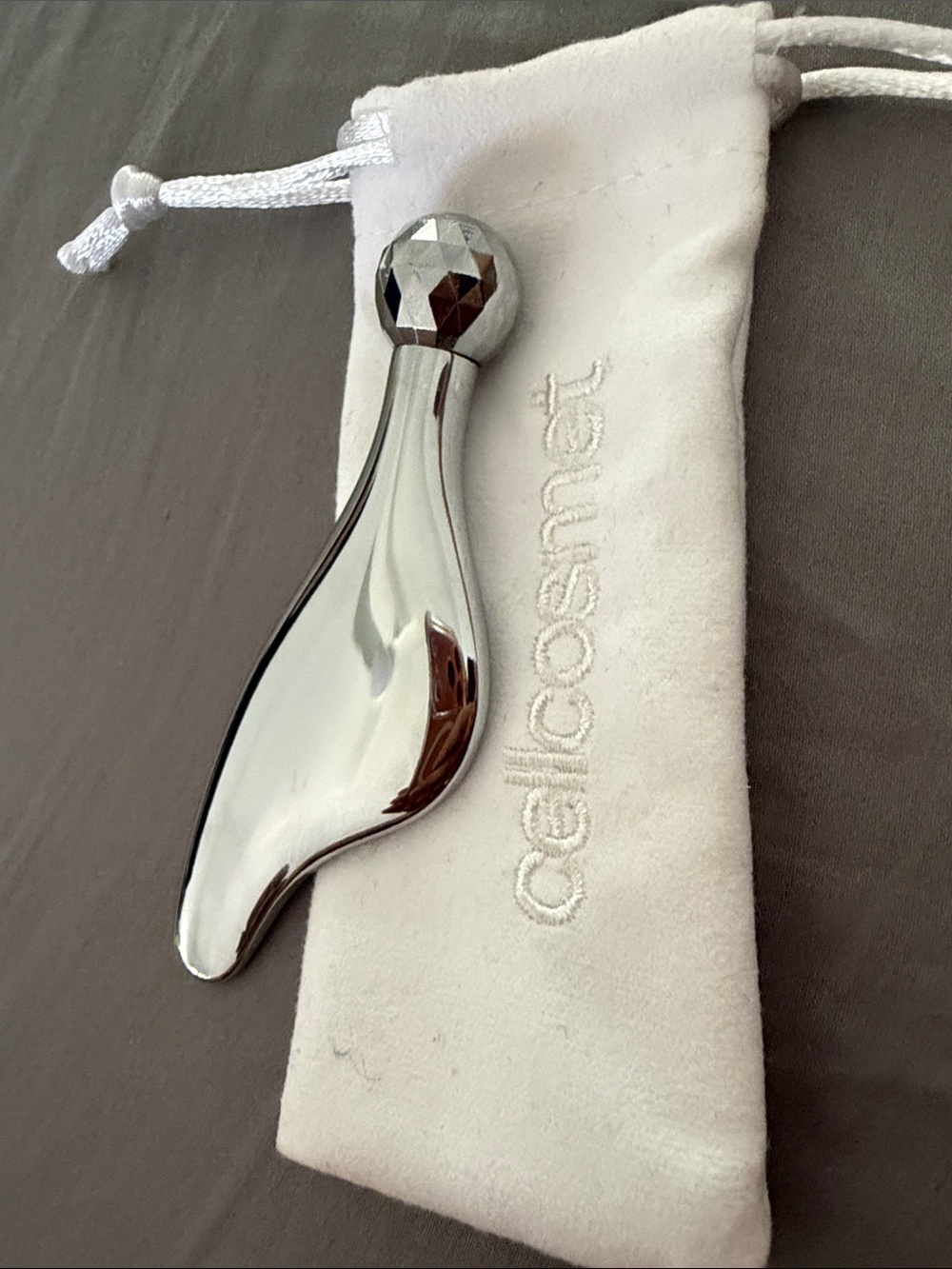 Silver Facial Massage Tool - Ergonomic Gua Sha Roller
